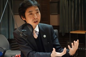 上村氏