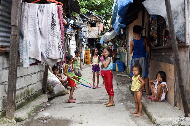 ゴミ山のスラムを観光地に フィリピンの貧困支援ngo スモーキー ツアーズ 堤祐子 都市交通計画 都市貧困 Synodos シノドス ページ 2
