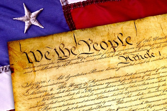 憲法論議を「法律家共同体」から取り戻せ――武器としての『「憲法改正
