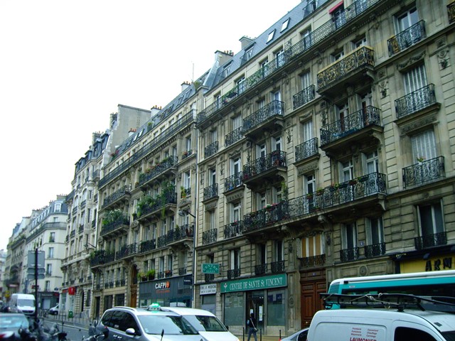 パリに学ぶべきは外観の美しさではなく「集住のスタイル」かもしれない。